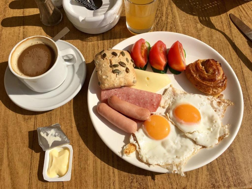 Petrosana Hotel Apartments Aya Napa Dış mekan fotoğraf